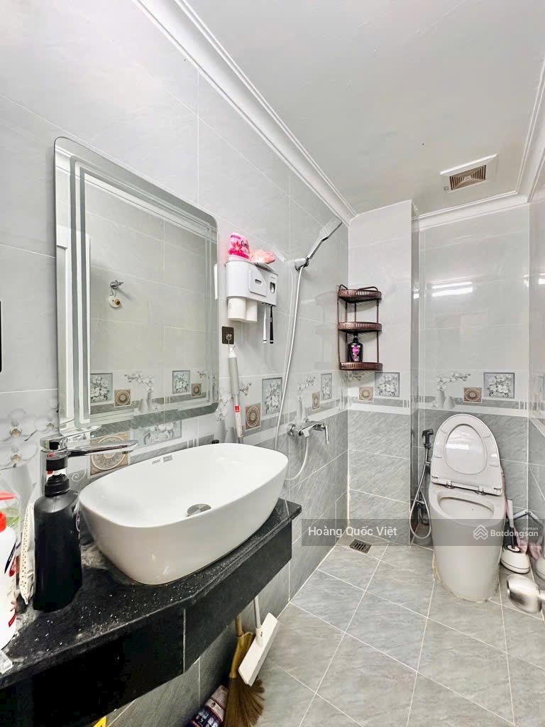 PHÚ NHUẬN - PHAN XÍCH LONG - 4 TẦNG - 45M2 - HẺM 3M - AN NINH - CHỈ 6 TỶ
