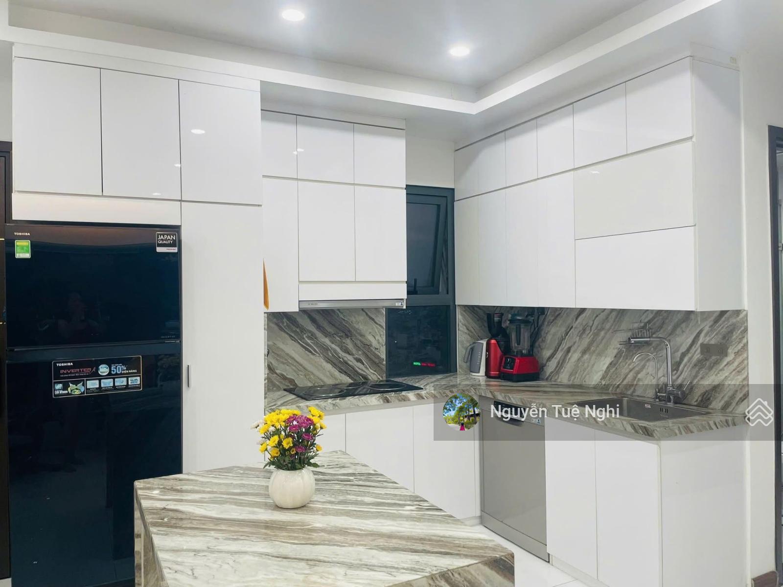 Bán CH 75m2 tại Res 11, Lạc Long Quân, Q11, TP.HCM, 2,43 tỷ, view đẹp, nhiều tiện ích