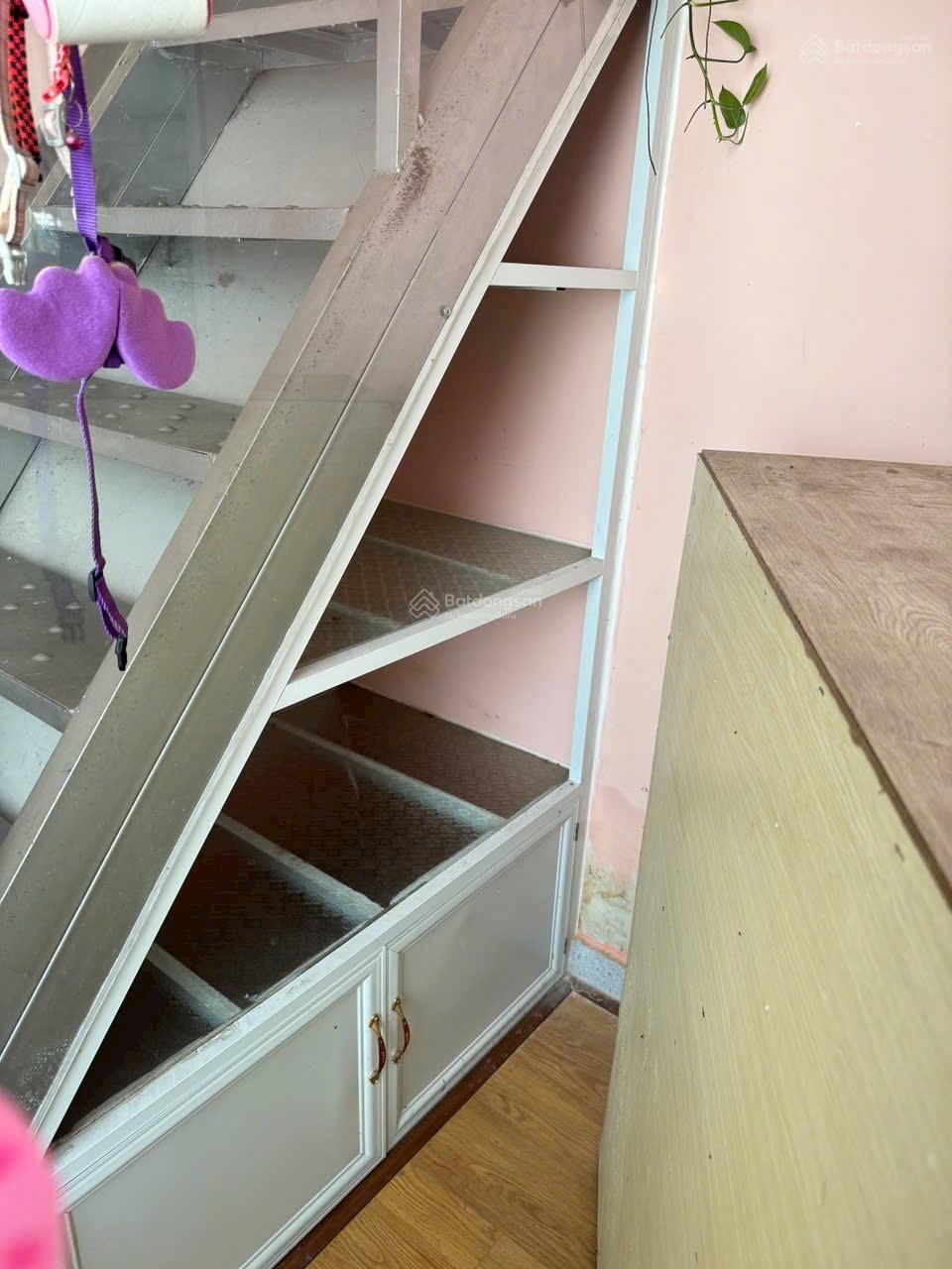 Nhà xã hội Hòa Lợi, lầu 2 căn góc: 165 triệu, còn góp 20 năm: 350 triệu. Sài Gòn mua được Nhà xã hội Hòa Lợi, lầu 2 căn góc: 165 triệu, còn góp 20 năm: 350 triệu. Sài Gòn mua được