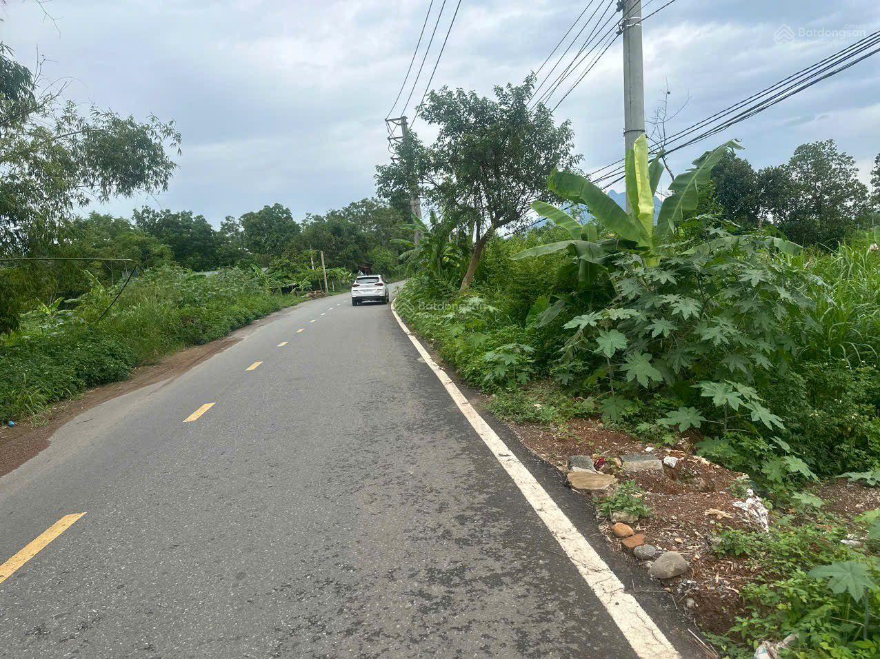Cần bán lô đất tại Cẩm Lĩnh, Ba Vì, bám mặt đường nhựa 7m, diện tích 200m phun thổ cư