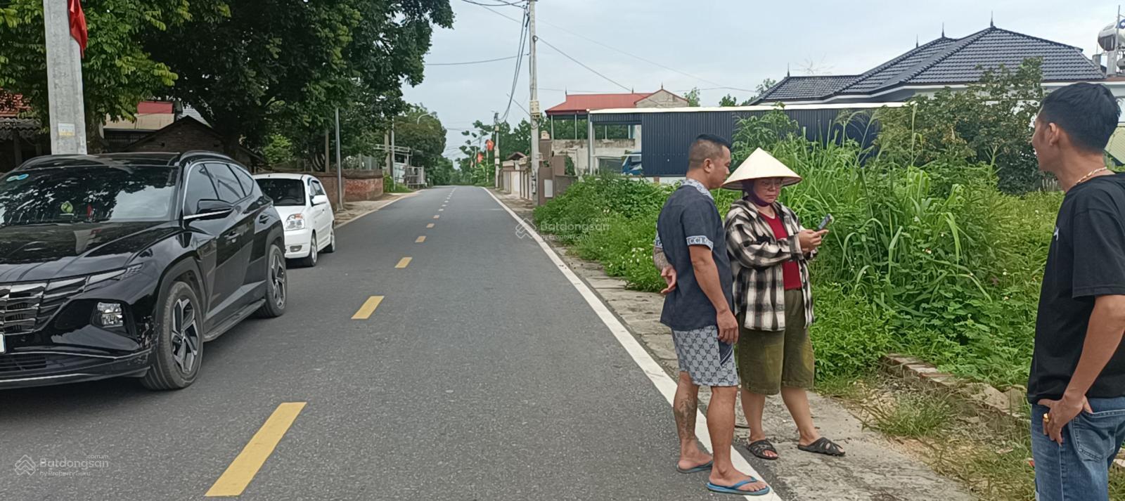 Cần bán lô đất tại Cẩm Lĩnh, Ba Vì, bám mặt đường nhựa 7m, diện tích 200m phun thổ cư