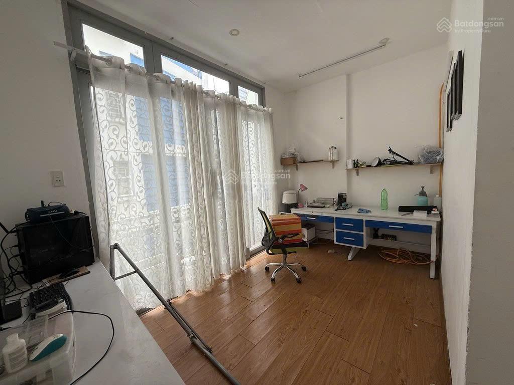 Cho thuê nhà riêng tại Đường Trường Sa, Phường 2, Phú Nhuận LH 0906 389 ***