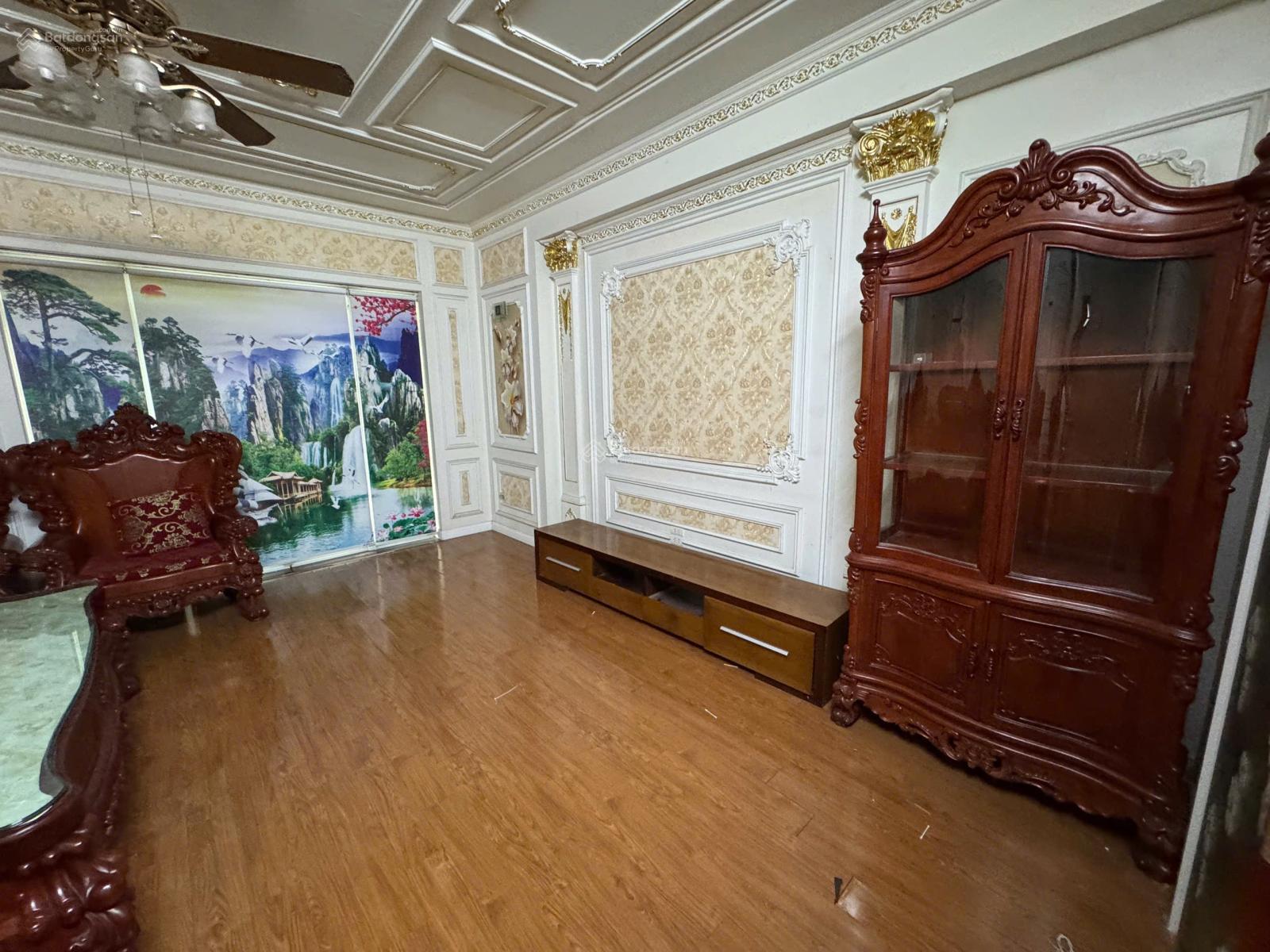 Bán nhà phân lô, lô góc ngõ 8m Thanh Am, Việt Hưng, Long Biên gara ô tô 74m2