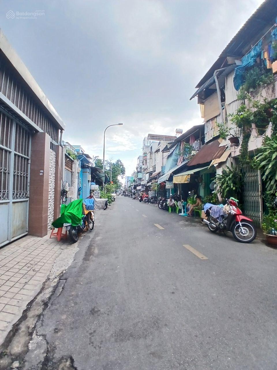 Nhà 3 lầu MT Lê Quang Sung Q6 (4,6X25m) giá 13,5 tỷ TL mạnh