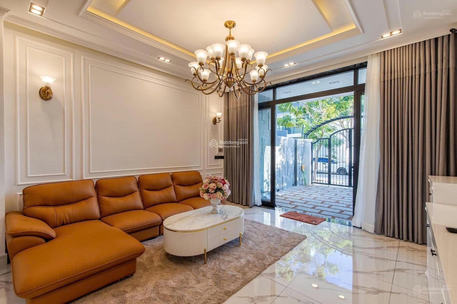 Siêu phẩm! HĐT 35tr/th ngang lớn 5,3mx18m(CN 93,6m2) 8 phòng thang máy Điện Biên Phủ chỉ 17 tỷ TL