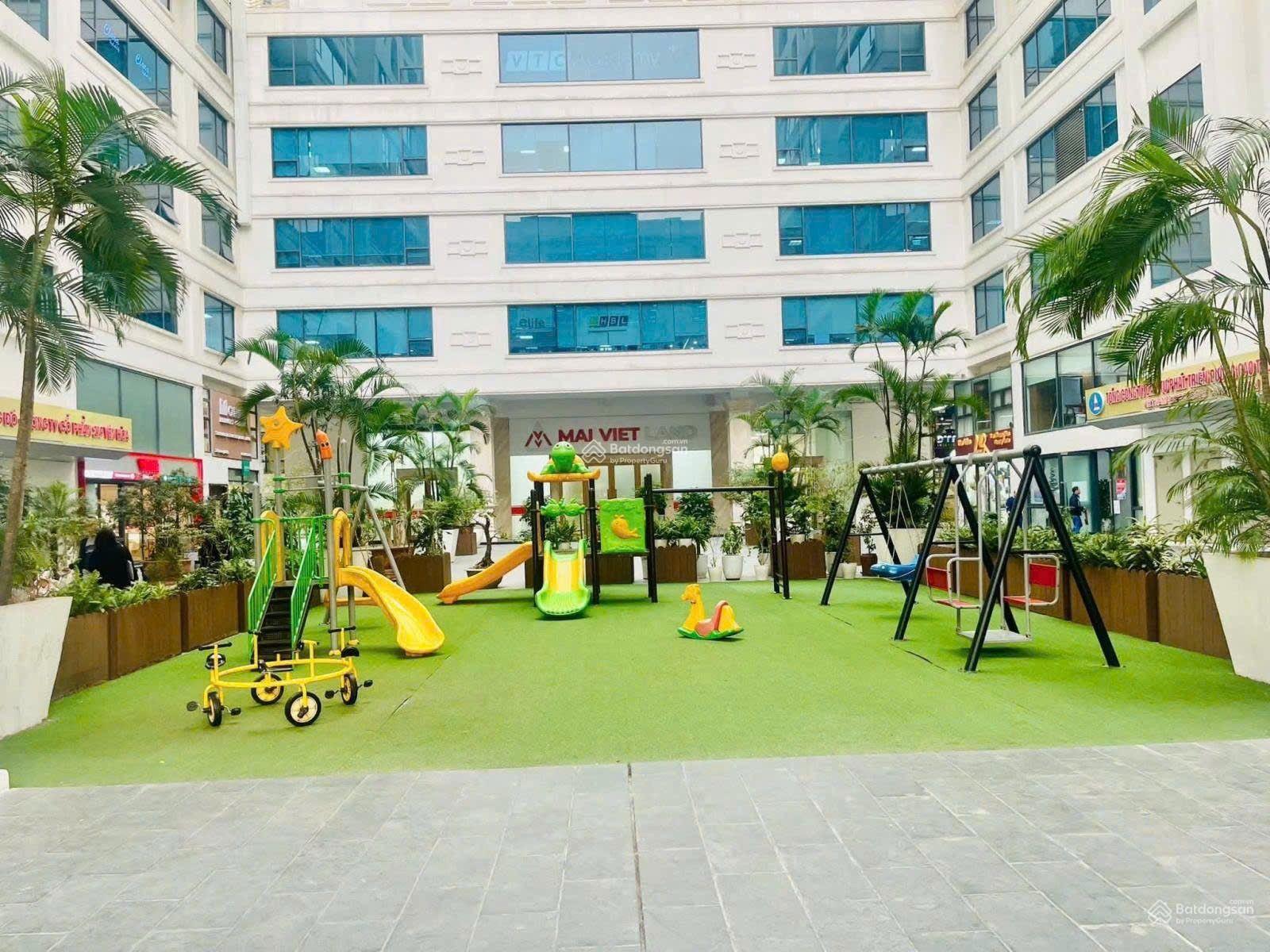 Bán chung cư Central Field 219 Trung Kính, 75m2 2 ngủ có slot ôtô, sổ lâu dài sở hữu riêng, full đồ