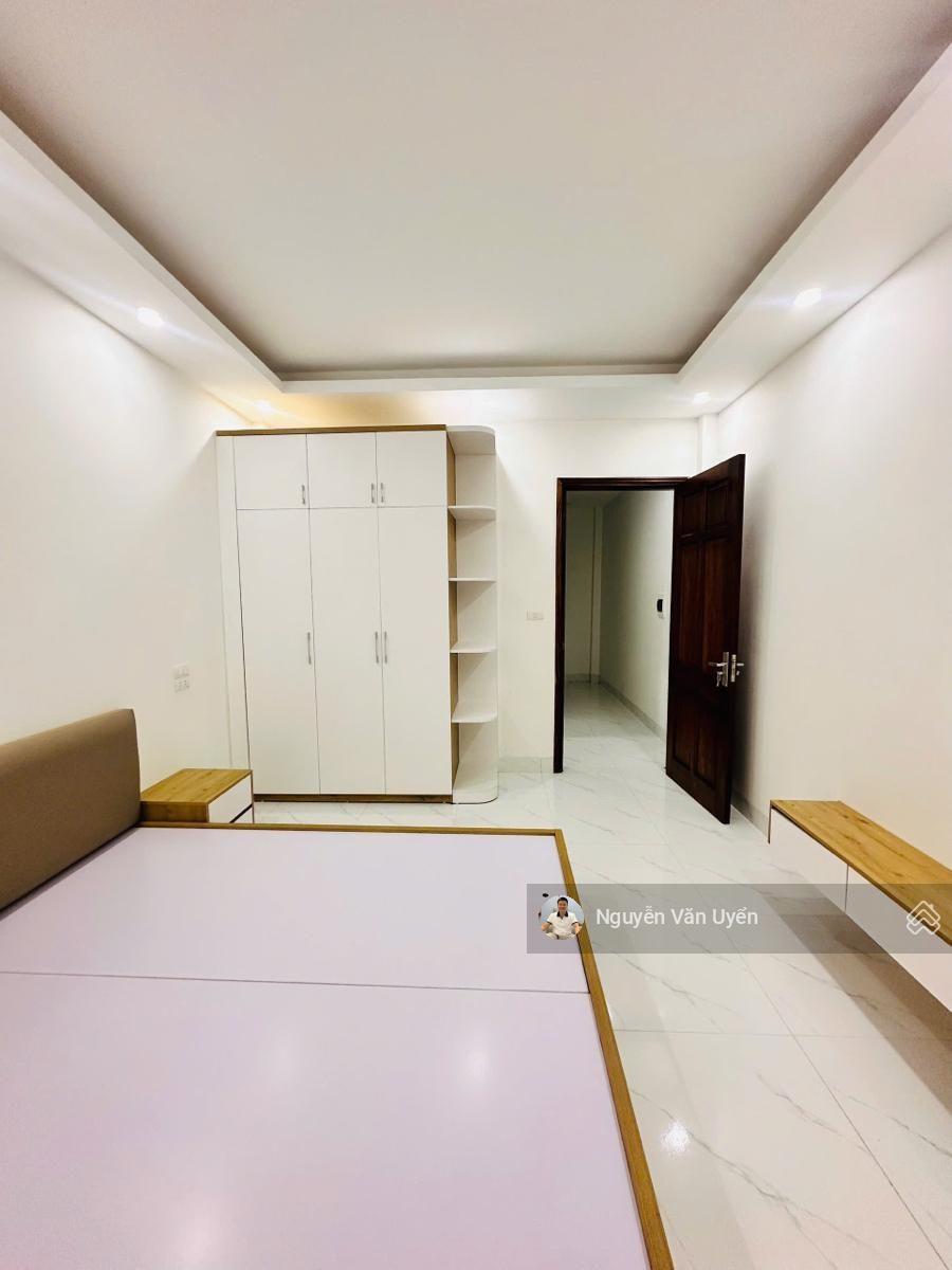 Bán Nhà Cạnh Trường ĐH Ngoai Ngữ, 34 m2 x 5 tầng x 7,2 tỷ, Cầu Giấy, Dân Xây chắc chắn, Ngõ Thông..