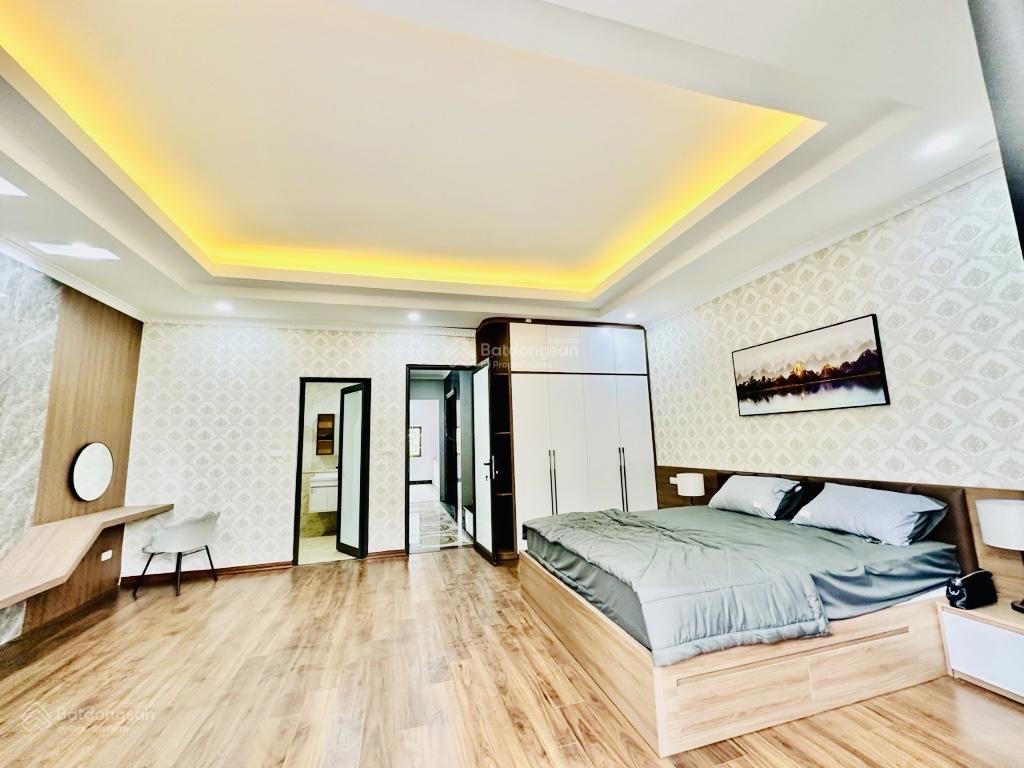 BÁN GẤP NHÀ PHỐ ĐẠI CỒ VIỆT- Q. HBT- VỊ TRÍ ĐẸP- Ô TÔ TRÁNH- 10m RA PHỐ- 58.5m2- MT 4.4m - 26 TỶ TL
