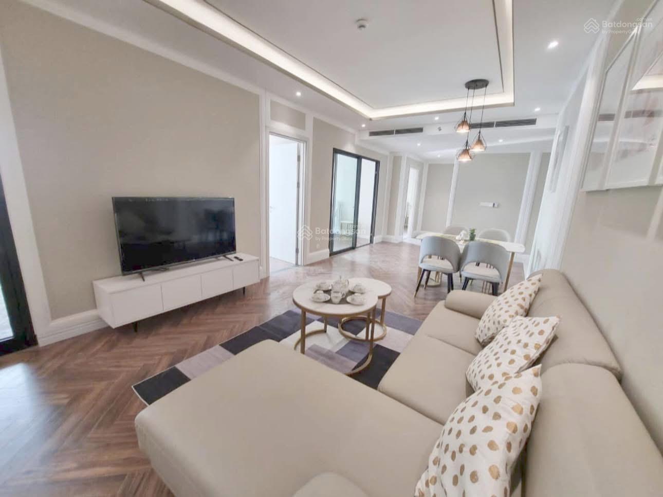 Em bán King Palace - 3N2VS - full - 115m2 - giá 9.4 tỷ - LH: 0398 537 ***