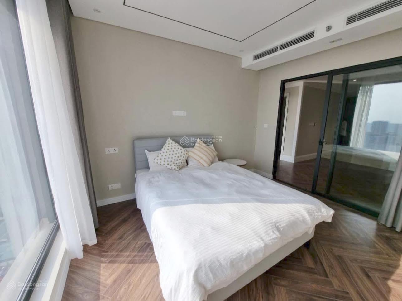 Em bán King Palace - 3N2VS - full - 115m2 - giá 9.4 tỷ - LH: 0398 537 *** Em bán King Palace - 3N2VS - full - 115m2 - giá 9.4 tỷ - LH: 0398 537 ***