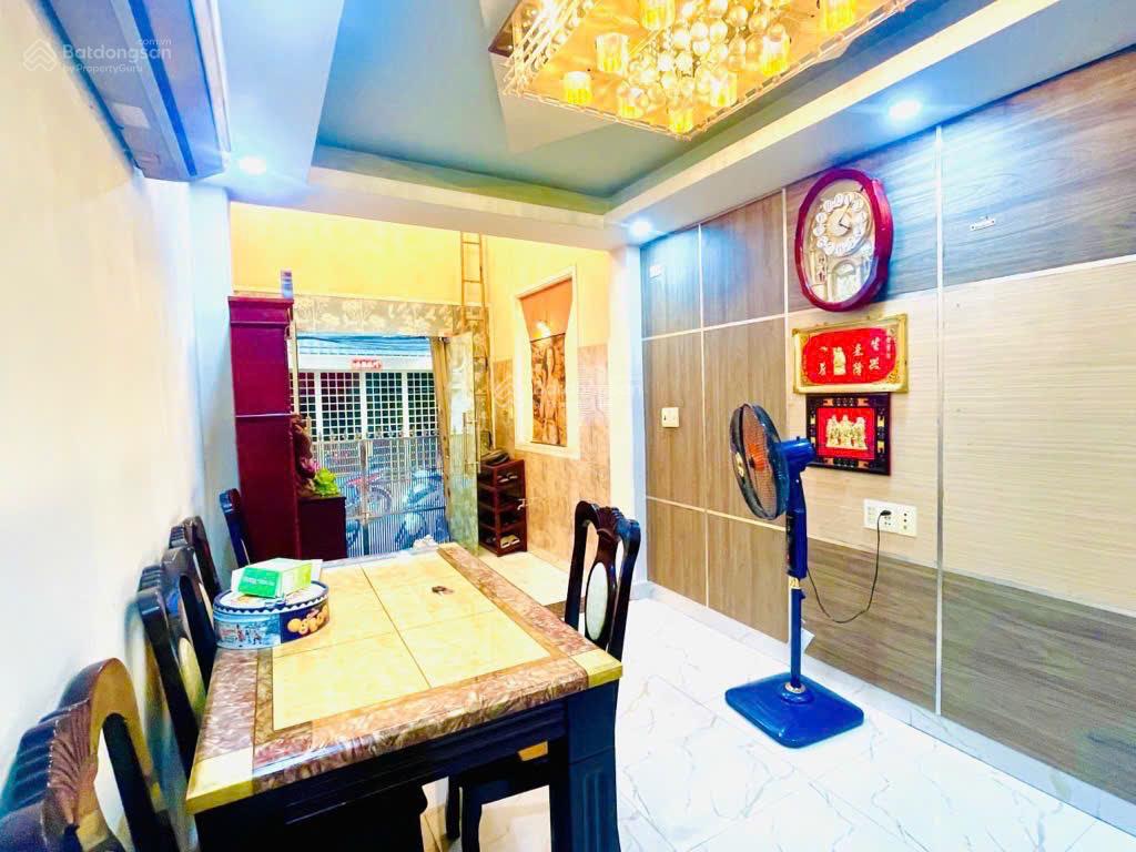 Bán nhà riêng 7,3 tỷ, 38m2, 5PN, 6WC tại Trần Bình Trọng, P1, Q5, TP.HCM đẹp, nhiều tiện ích
