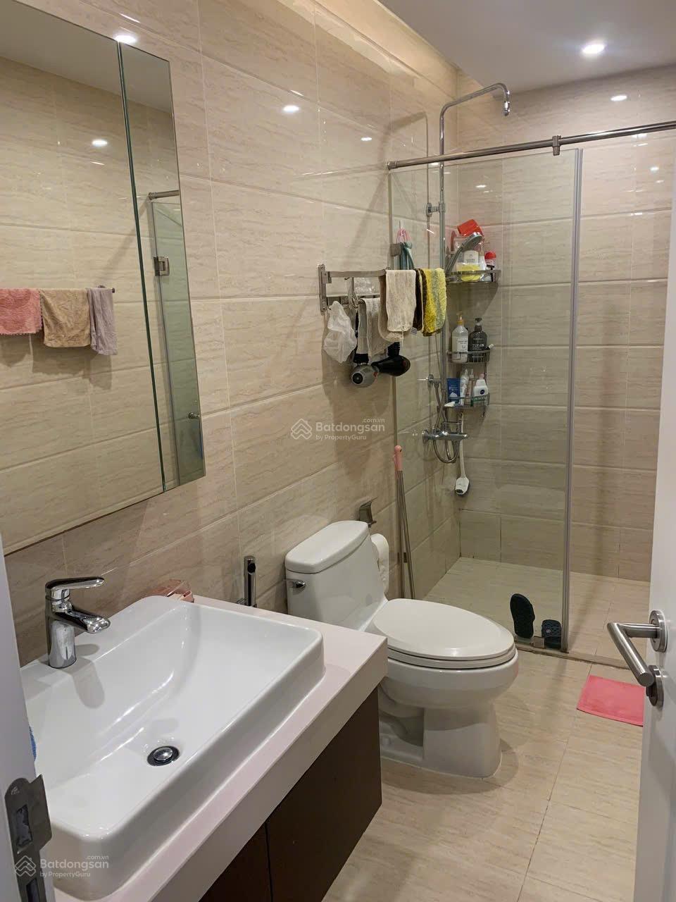 Bán căn 71m2 (2N + 2 Wc)tại 90 Nguyễn Tuân - Thanh Xuân, giá 6 tỷ - sẵn sổ. Bán căn 71m2 (2N + 2 Wc)tại 90 Nguyễn Tuân - Thanh Xuân, giá 6 tỷ - sẵn sổ.