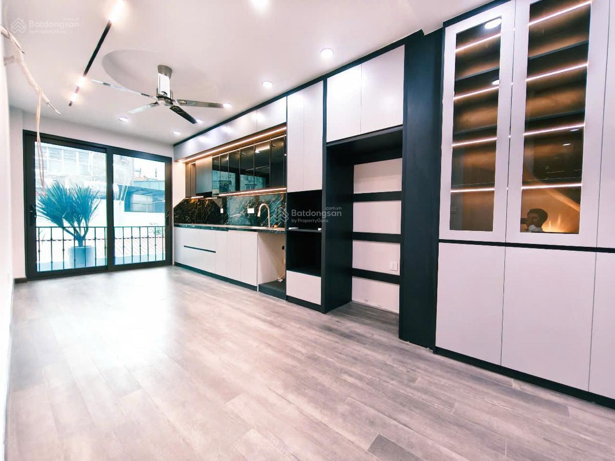 Siêu phẩm nhà đẹp phố Lò Đúc thang máy nhà mới 5 phút ra hồ Gươm