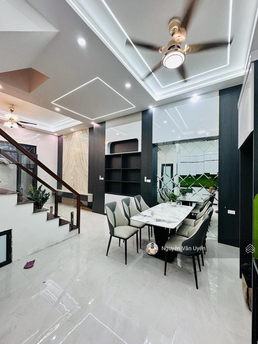 Bán Nhà Trần Vỹ 47m2 x 11,3 tỷ, Trần Vỹ , Cầu Giấy.Nhà 2 thoáng, phân lô , ô tô vào nhà, sổ vuông.