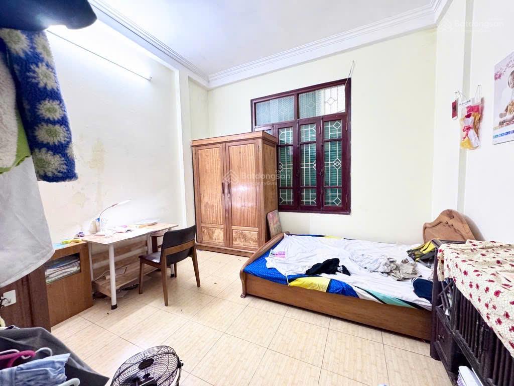 Bán nhà phố Bạch Mai gần ô tô 65m2 x 4T, giá 8.2 tỷ. Ở ngay
