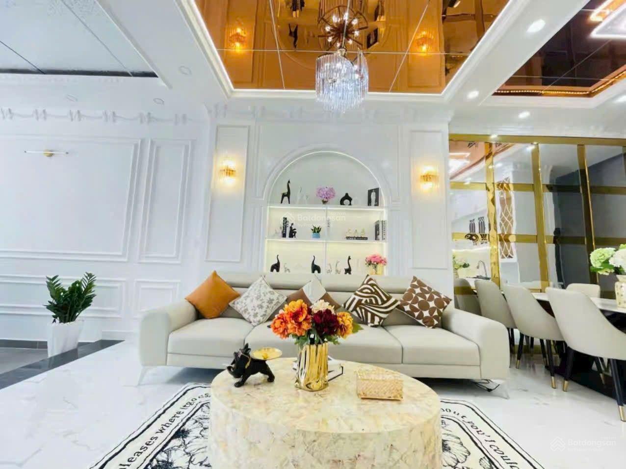 Bán nhà phố khu dân cư sài gòn mới đường Huỳnh Tấn Phát, đường rộng10m