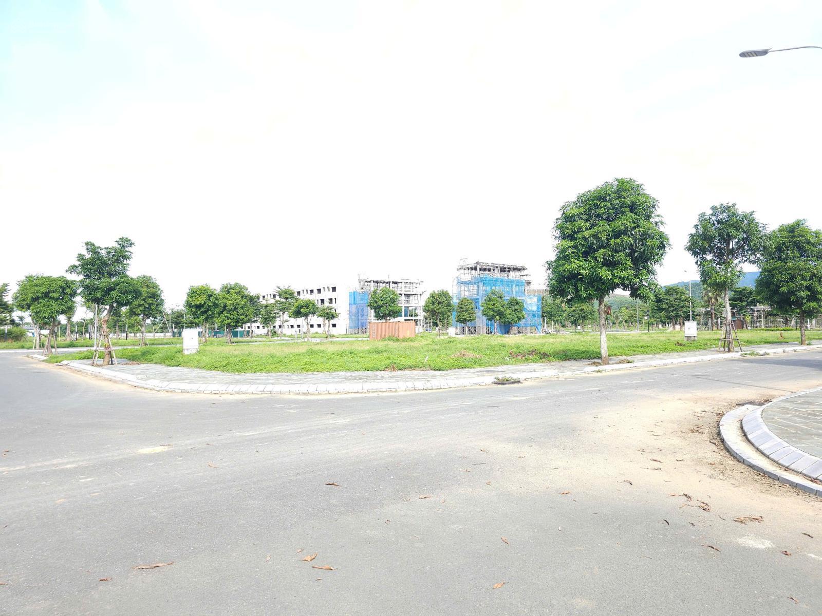 Suất ngoại giao Lô biệt thự 210m2 mặt tiên 10m giá 18.7tr/m2 Centre Ville Lương Sơn