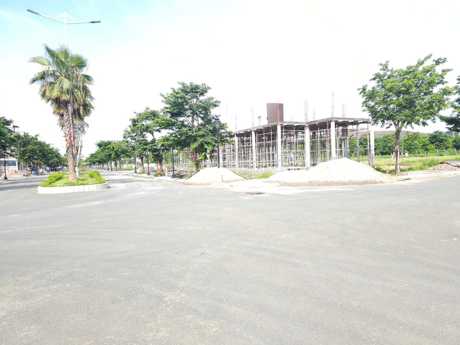 Suất ngoại giao Lô biệt thự 210m2 mặt tiên 10m giá 18.7tr/m2 Centre Ville Lương Sơn