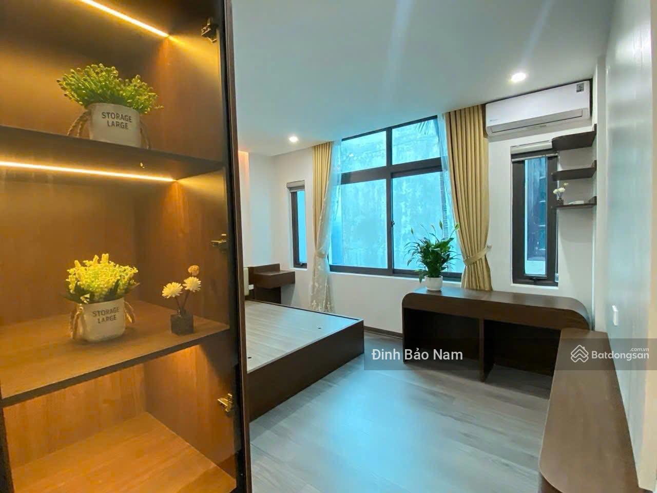 CẦU GIẤY - NHÀ ĐẸP 5 TẦNG THANG MÁY - THÔNG SÀN KHÉP KÍN - 30M MT 4.6M - CHỦ RẤT CẦN BÁN