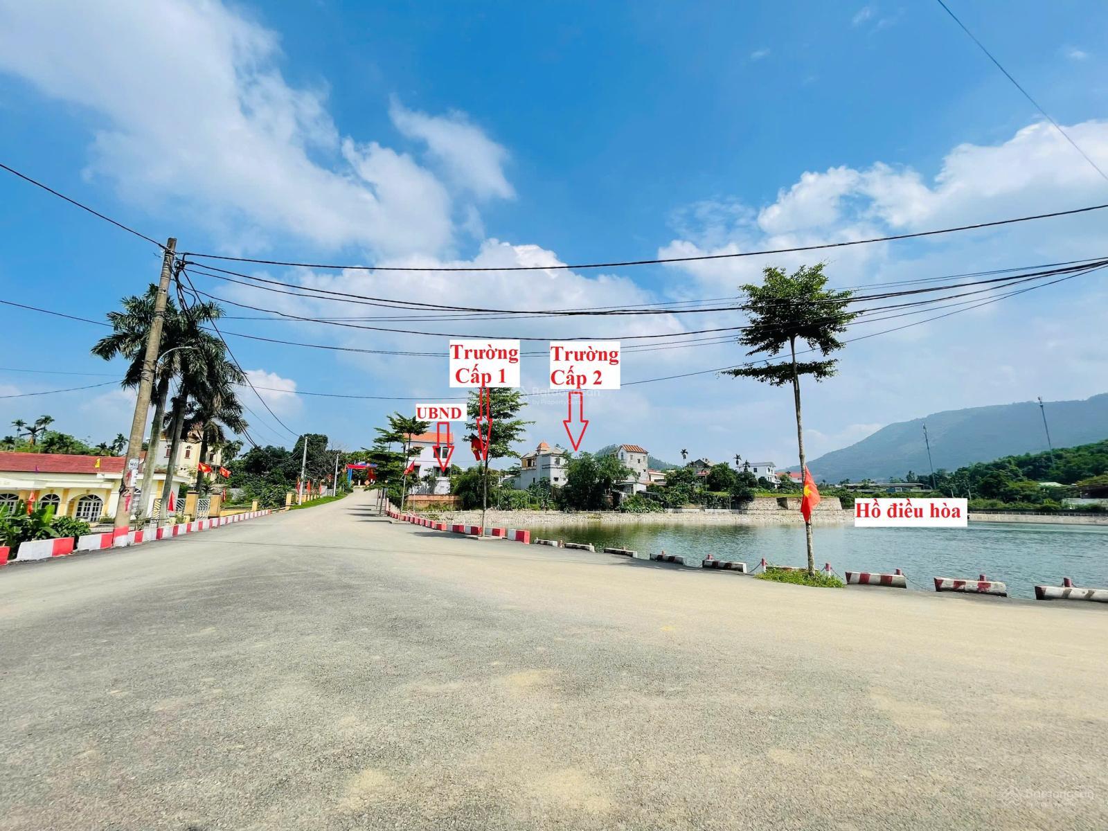 Do làm ăn thua lỗ nên vợ chồng em cần bán nhanh mảnh đất góc 2 MT ở Hà Nội 113m2 sẵn sổ 1,99 tỷ