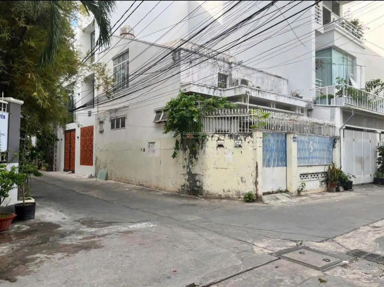 Bán nhanh lô góc 2 mặt tiền đường ô tô cách biển chỉ 400m 12 tỷ