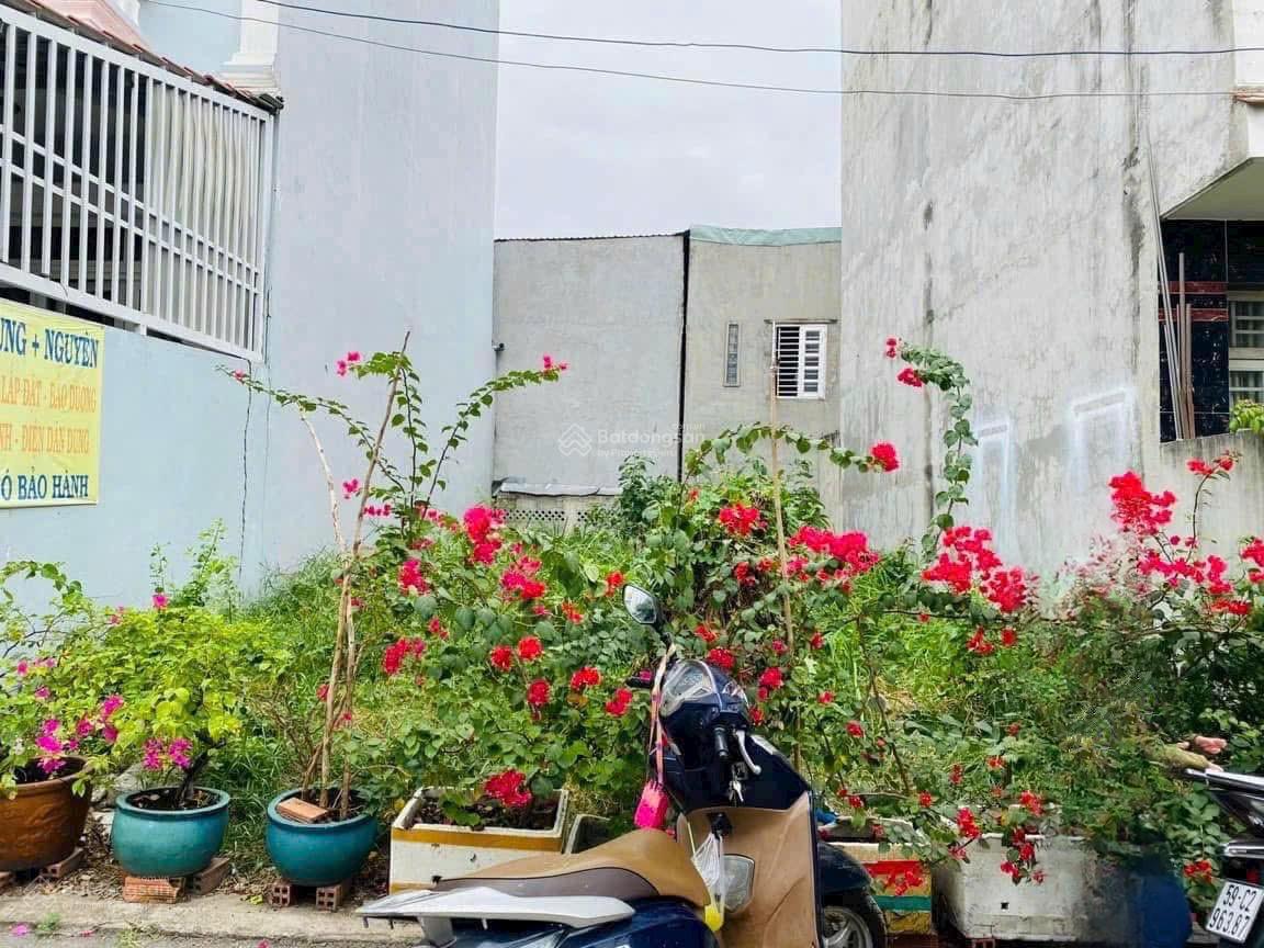 Bán lô đất 6,4x15,6m đường rộng xe hơi né nhau thoải mái hẻm 2266 Huỳnh Tấn Phát, Phú Xuân, Nhà Bè Bán lô đất 6,4x15,6m đường rộng xe hơi né nhau thoải mái hẻm 2266 Huỳnh Tấn Phát, Phú Xuân, Nhà Bè