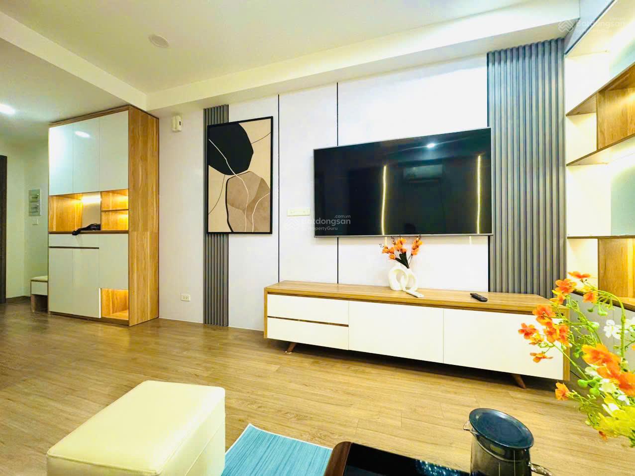 Chính chủ bán căn 2 ngủ tại Handi Resco, 65m2, ban công Đông Nam, tòa B, nội thất cơ bản, sổ đỏ Chính chủ bán căn 2 ngủ tại Handi Resco, 65m2, ban công Đông Nam, tòa B, nội thất cơ bản, sổ đỏ