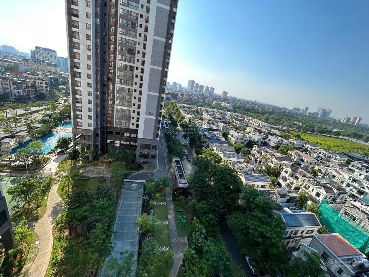 Bán chung cư Starlake Tây Hồ Tây GĐ2 mặt đường Võ Chí Công 111m2 giá từ 21tỷ full nội thất, tầng 1x