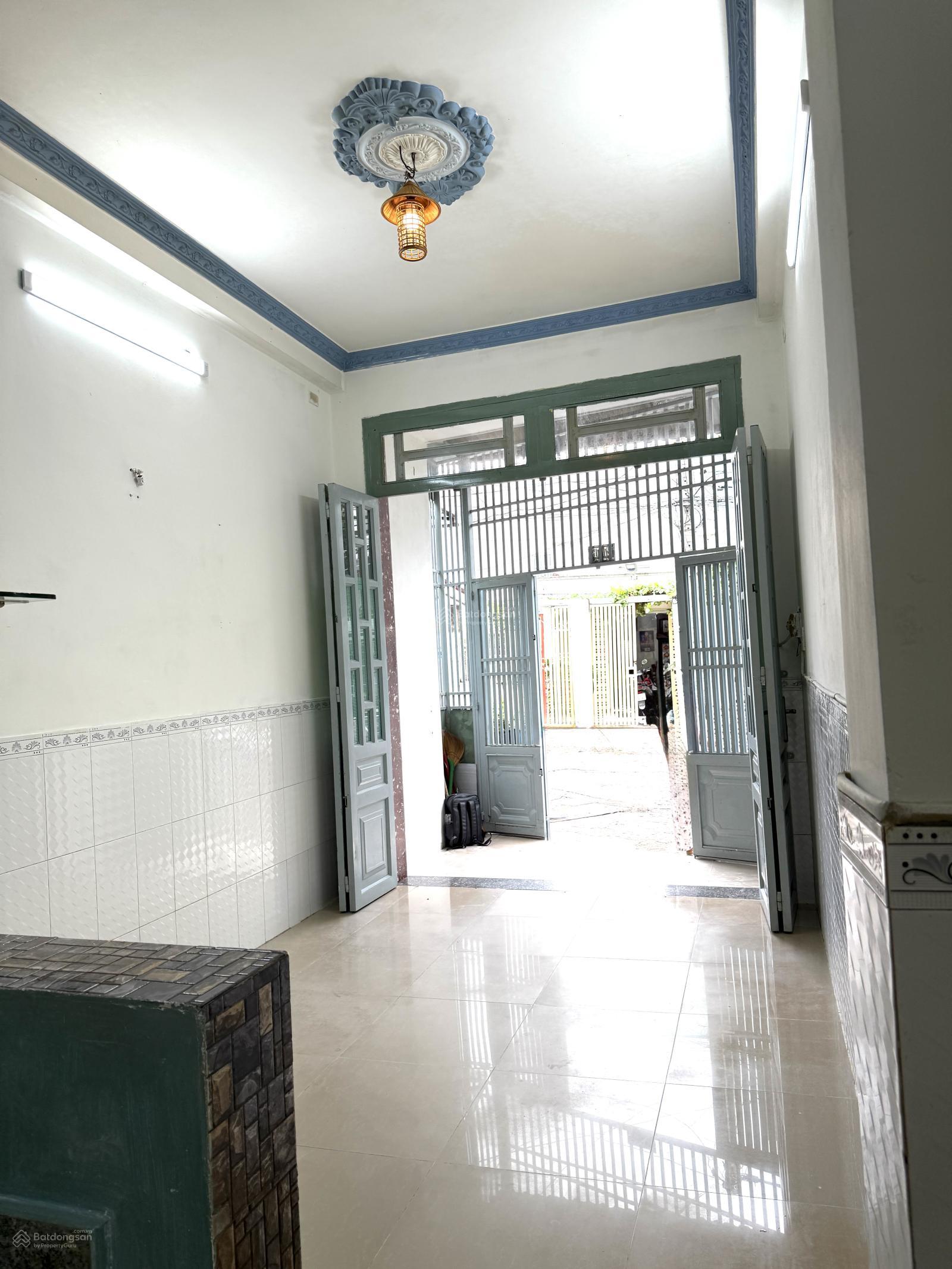 Bán Nhà riêng 60m đến MT Đường Mễ Cốc, 4,3tỷ, SHR, (3.1m x 12,6m = 37m2), 4PN, 3WC, 3 tầng BTCT