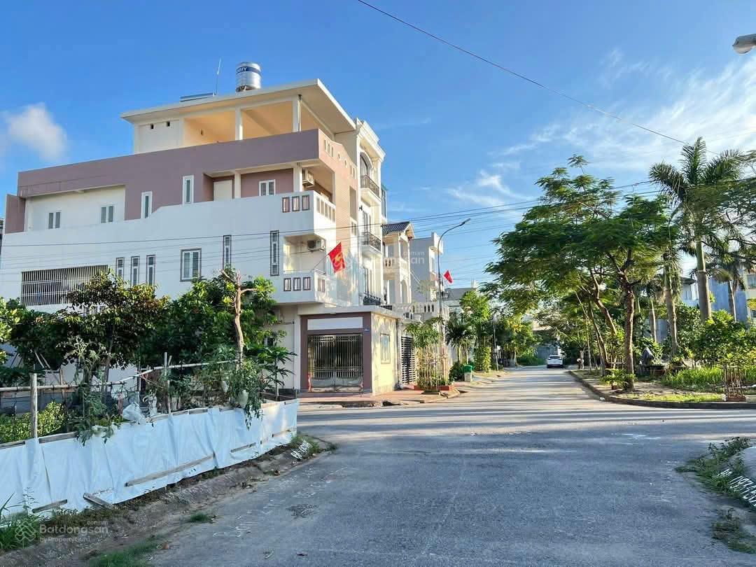 Giá chỉ 36,5tr/m2 - Lô đất hiếm 150m Trang Quan An Hải An Dương mặt đường 12m vỉa hè