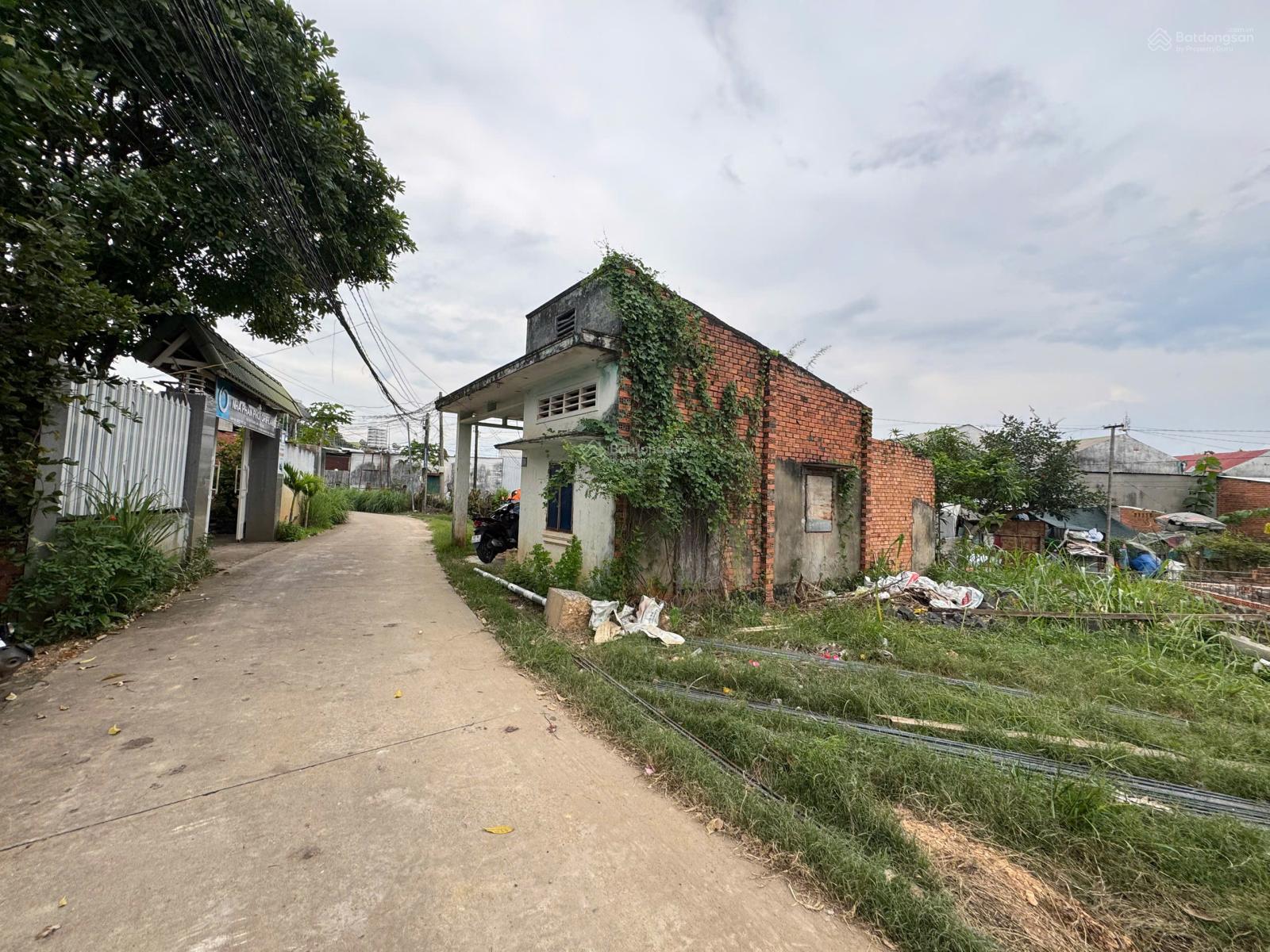 Bán lô đất 2 mặt tiền sau lưng chợ La Ngà, Định Quán, Đồng Nai, giá chỉ 500 triệu