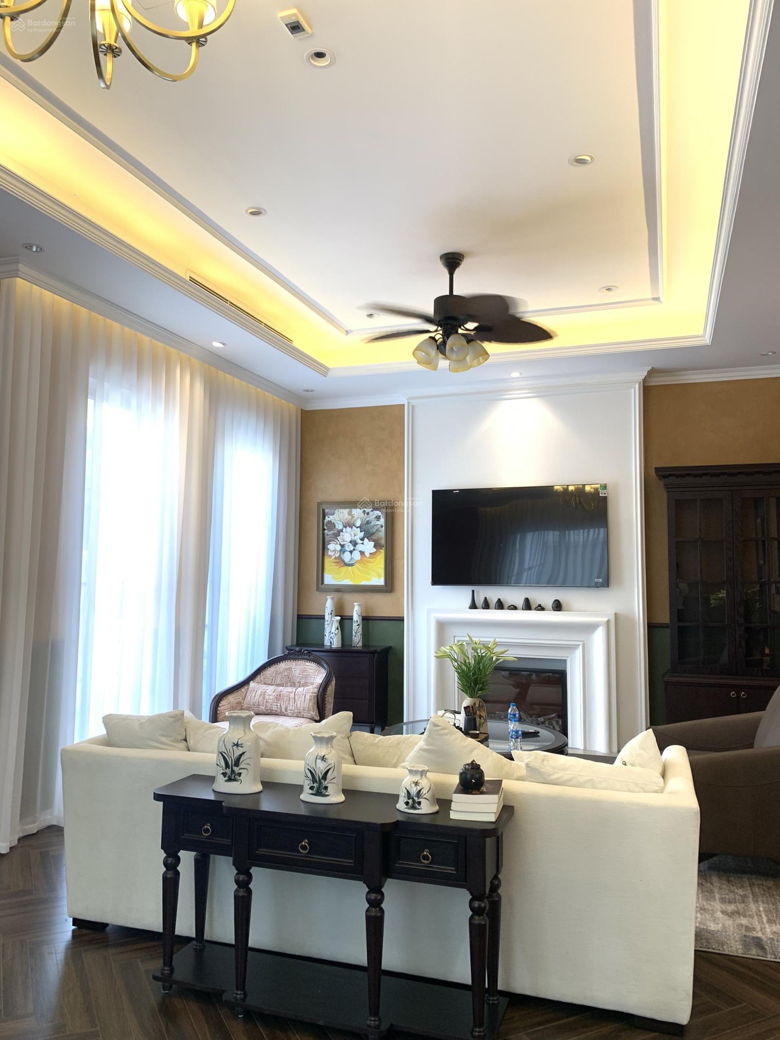 Cho thuê biệt thự San Hô 150m2, 3 phòng ngủ, full đồ, thang máy, 30 triệu/th Vin Gia Lâm