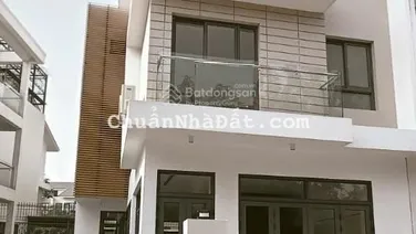 Cho thuê nhà KĐT Dương Nội, DT 180m2, 4 tầng thông sàn, điều hòa, ô tô đỗ thoải mái