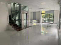 Cho thuê nhà lô góc LK Imperria - Nguyễn Huy Tưởng: 100m² x 5 tầng, thang máy, thông sàn. Giá 75tr