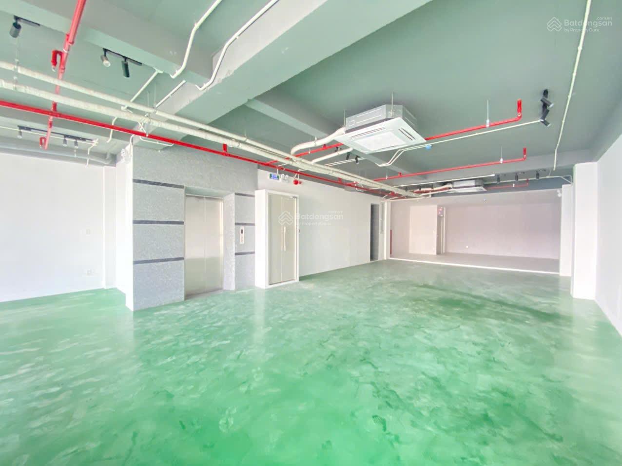 Cho thuê toà nhà! Đường Hồng Bàng Q5 (Gần đại học Y Dược) - 12x25m Cho thuê toà nhà! Đường Hồng Bàng Q5 (Gần đại học Y Dược) - 12x25m