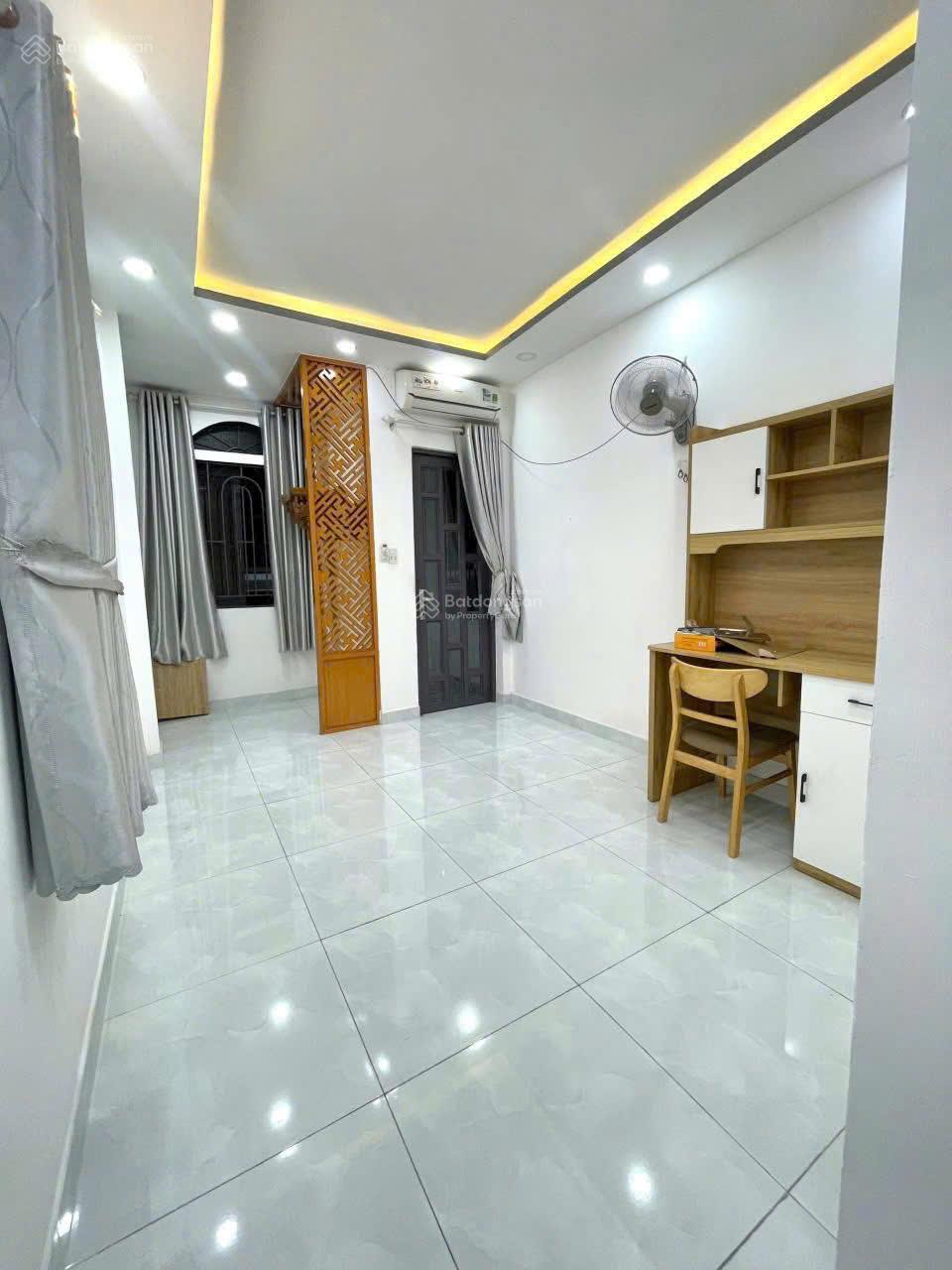 Bán NR HXH Phạm Văn Hai, 2 tầng 2PN, 30m2, nhỉnh 4 tỷ