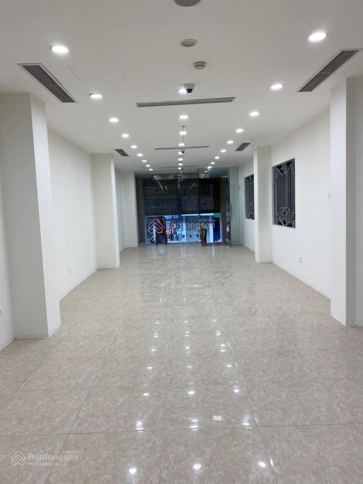 Cho thuê văn phòng 60m2-80m2 mặt phố Khâm Thiên, quận Đống Đa