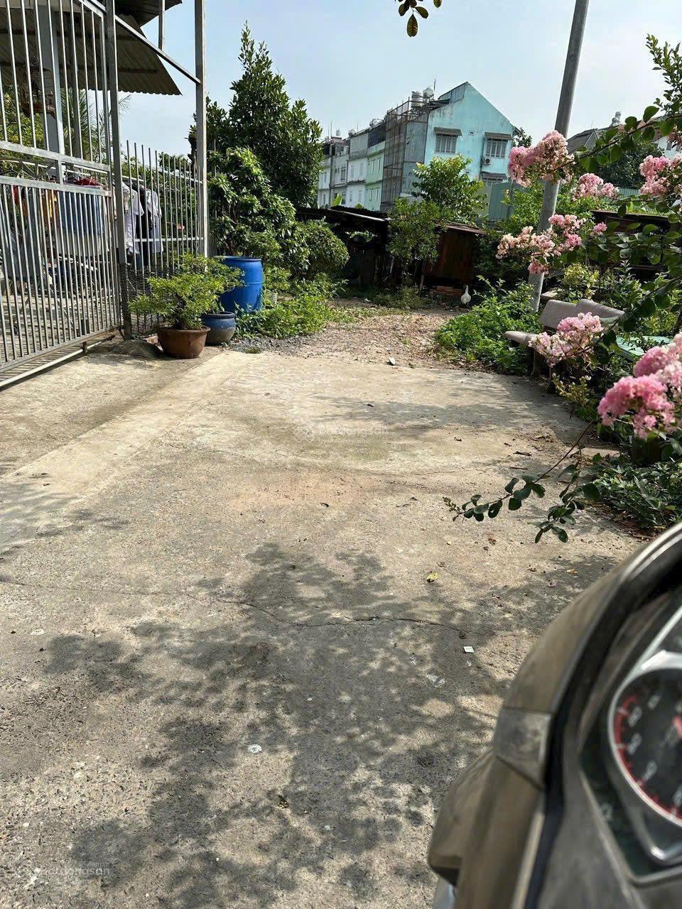 Đất thổ cư, Tân Xuân 1, gần Lê Thị Hà, Hóc Môn DT: 4x16m, sổ riêng Xây dựng hoàn công, giá 2.6 tỷ