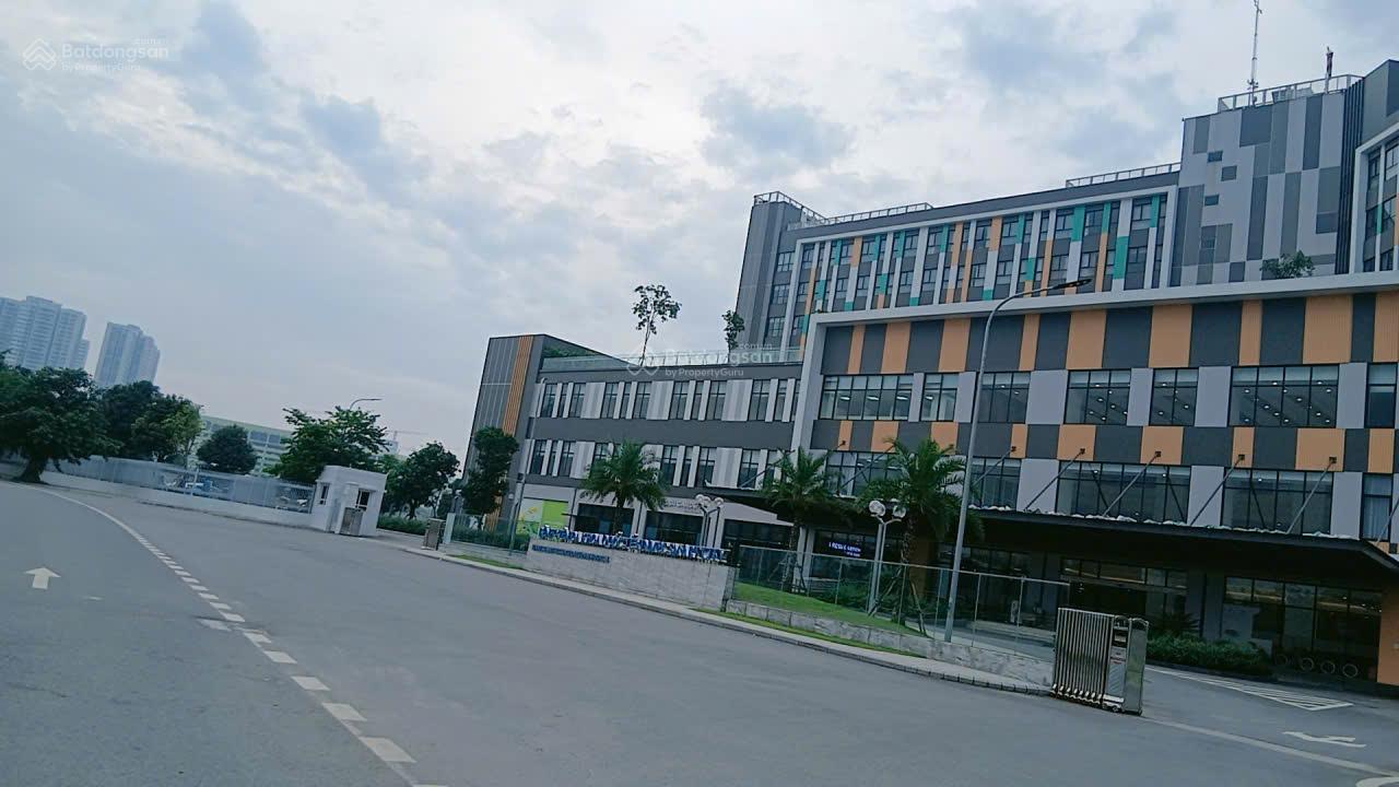 Bán nhà gần VinSmart City Tây Mỗ, 33m2 x 5 tầng, giá 6.5 tỷ, nhà đẹp đón tết, ngõ nông, ôtô đỗ cổng