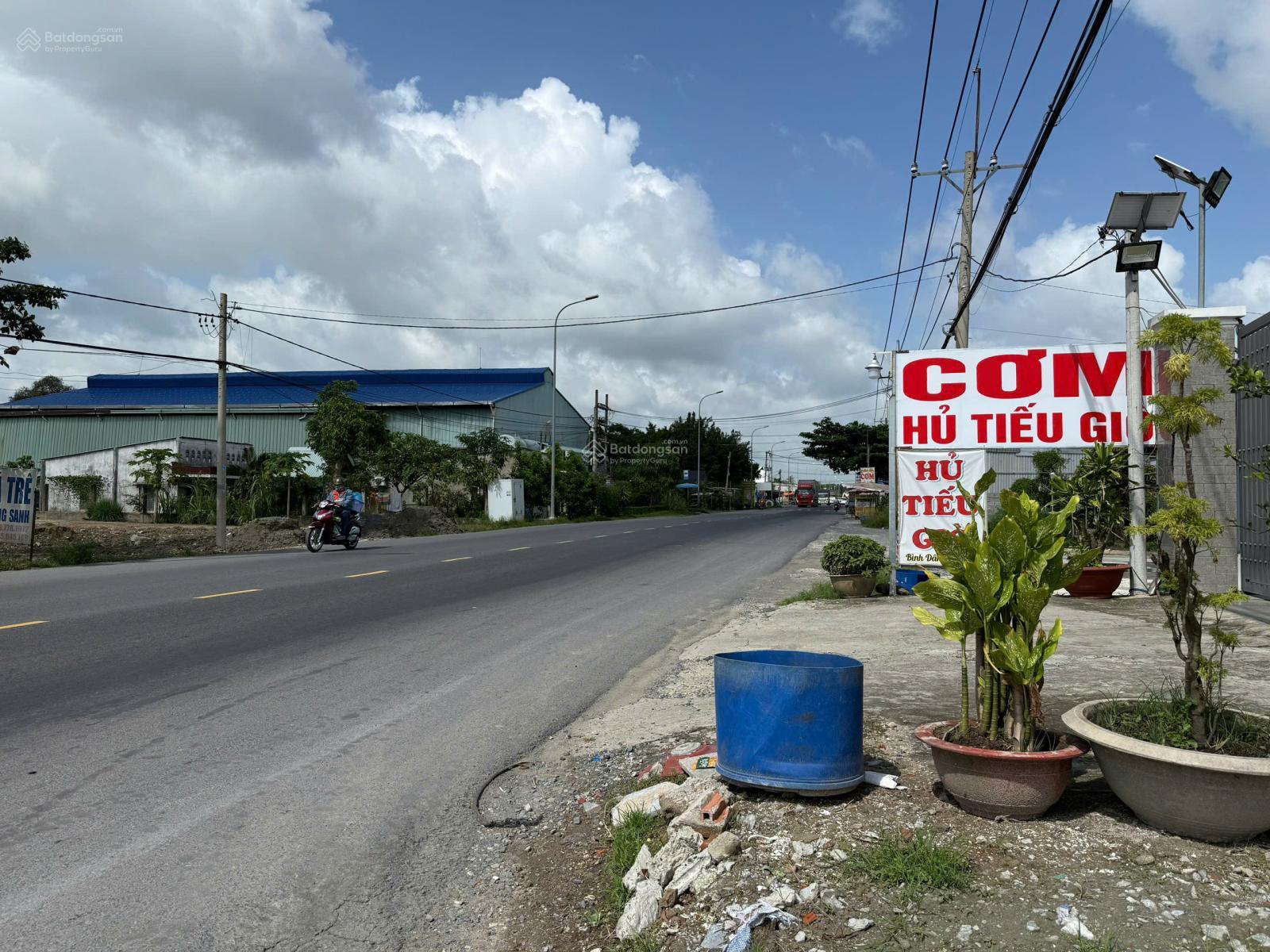 Chính chủ bán gấp lô đất mặt tiền đường Tỉnh Lộ 8