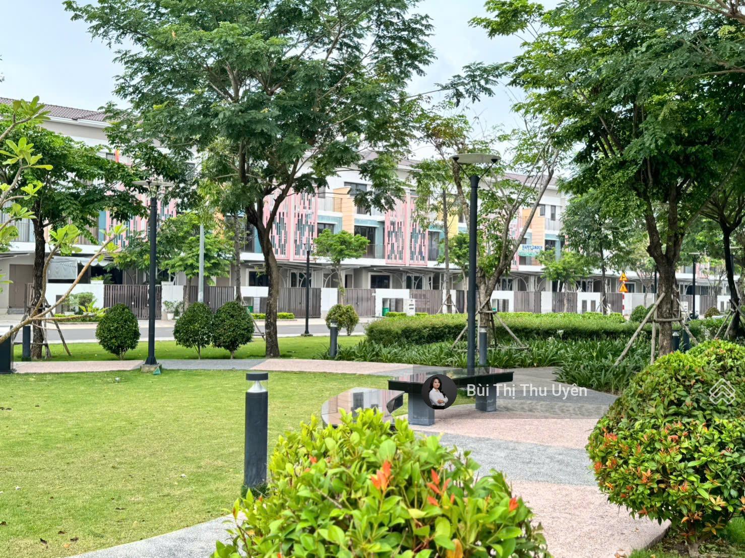 Đừng bỏ lỡ - căn 3 tầng full sổ hồng chỉ 3,3 tỷ - cách TP mới 15 phút