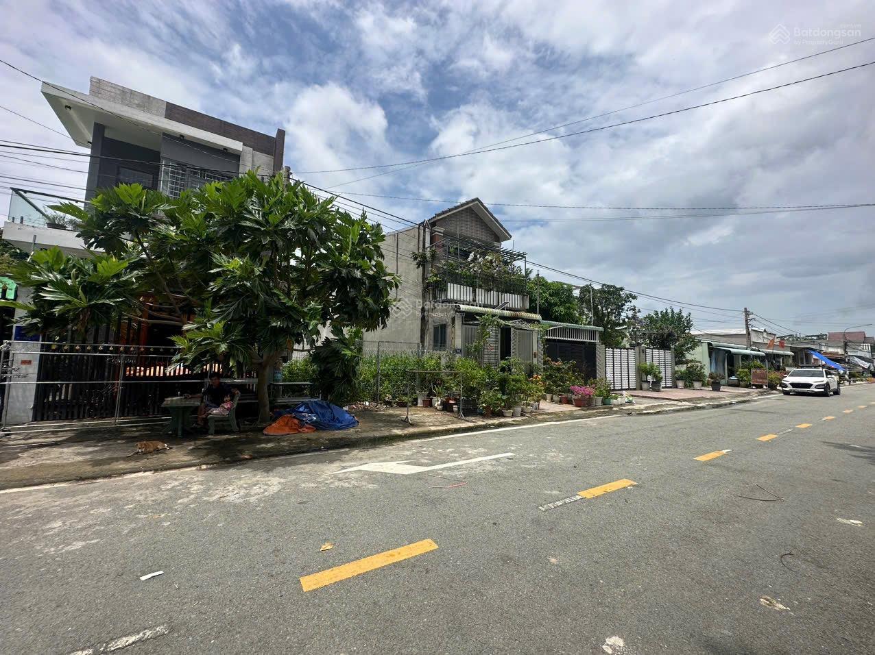 Bán lô đất mặt tiền đường 50 kinh doanh thành phố mới Bình Dương, gần trường Nguyễn Khuyến Bán lô đất mặt tiền đường 50 kinh doanh thành phố mới Bình Dương, gần trường Nguyễn Khuyến