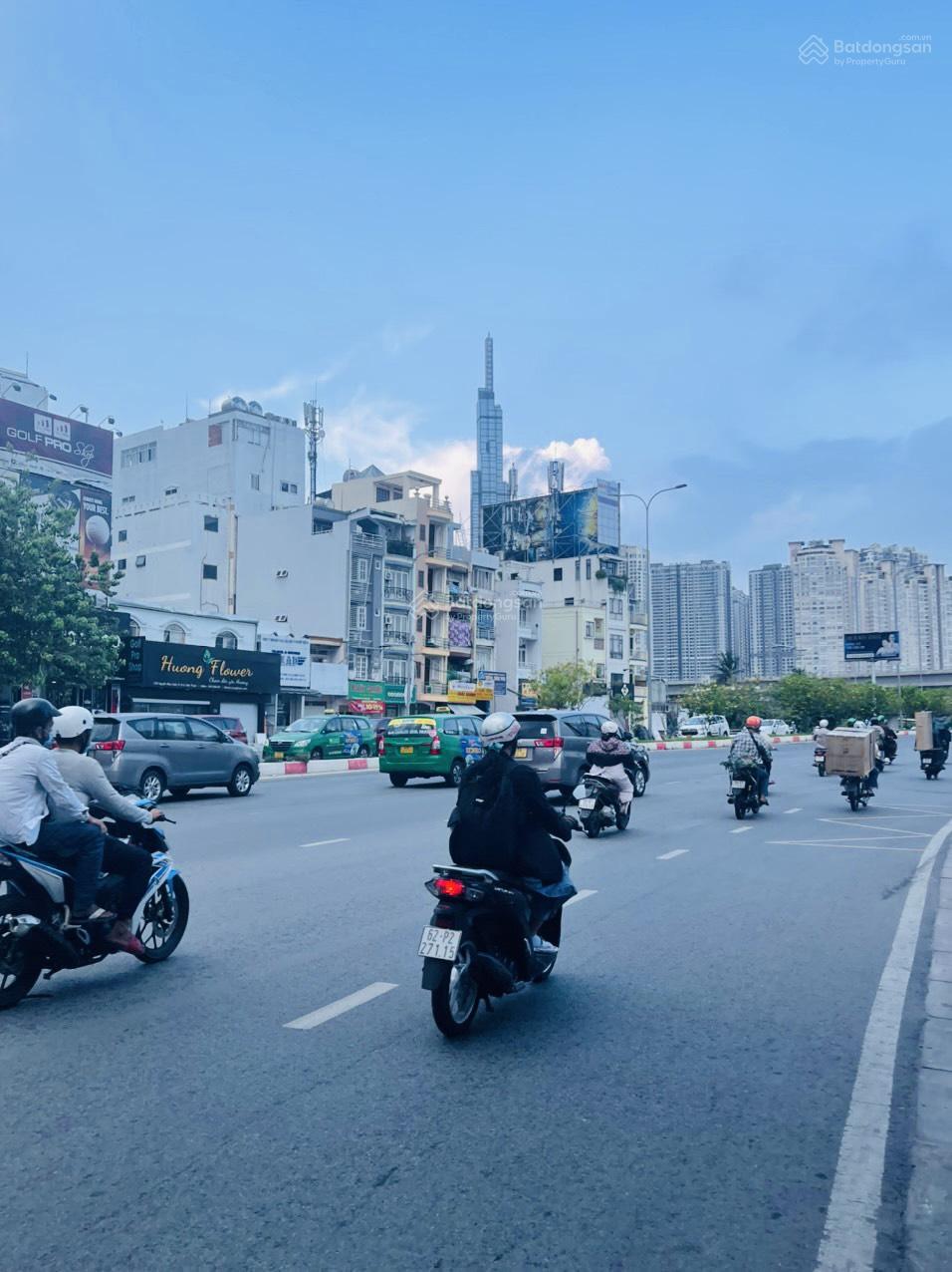 Bán nhà mặt tiền Nguyễn Hữu Cảnh, Bình Thạnh, 32 tỷ, 98m2, mặt tiền rộng 7m