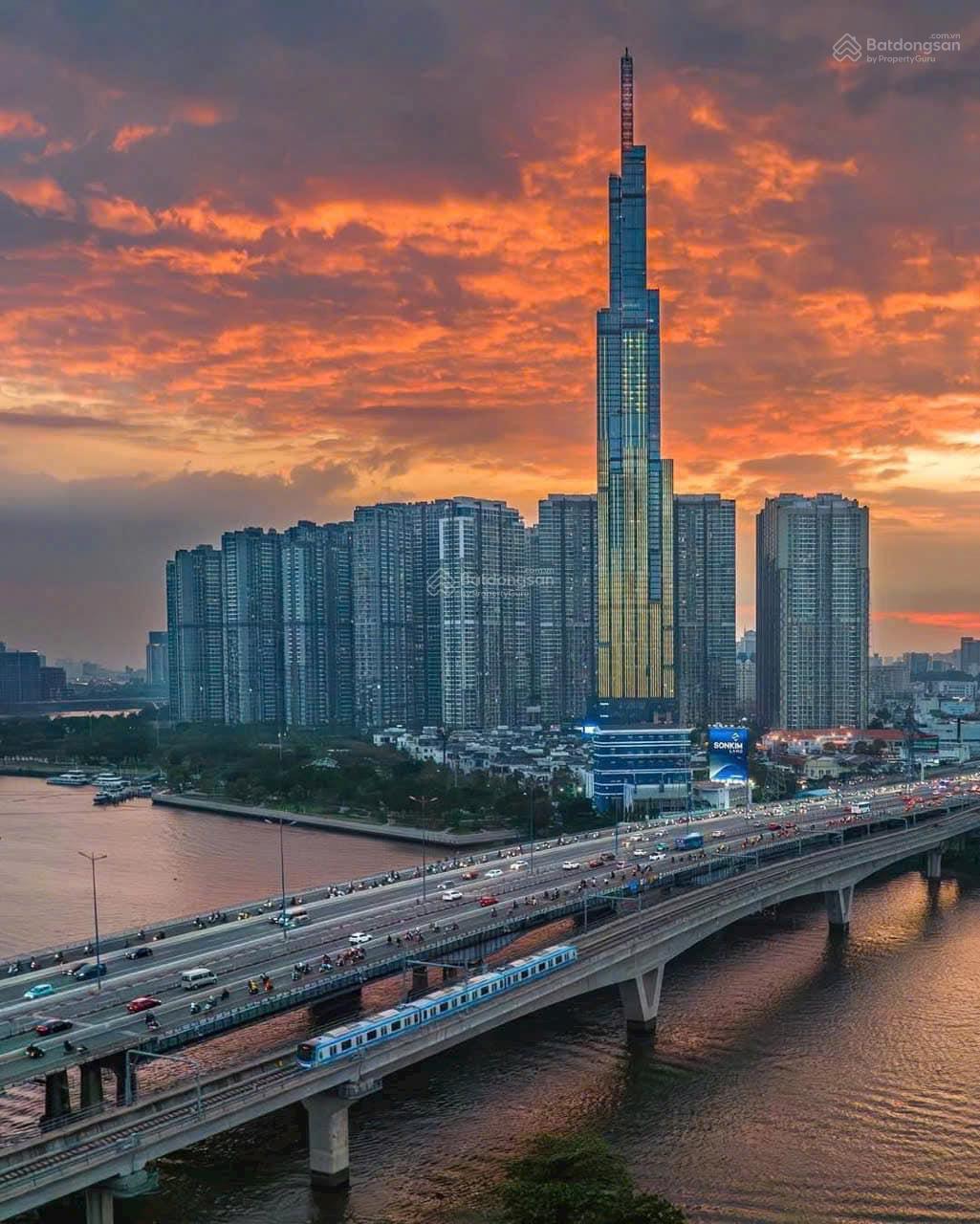 Bán nhà mặt tiền Nguyễn Hữu Cảnh, Bình Thạnh, 32 tỷ, 98m2, mặt tiền rộng 7m