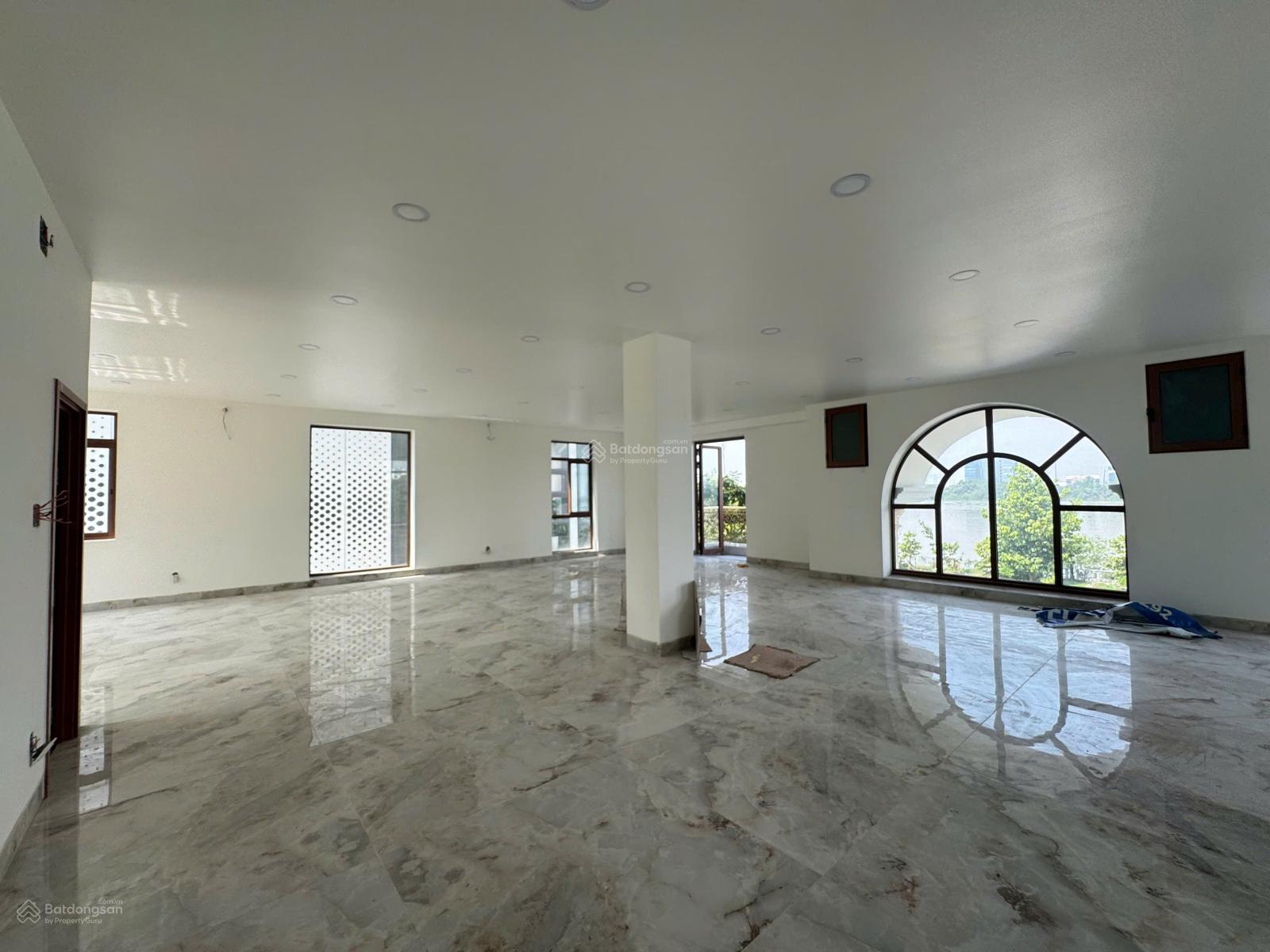 Duy nhất! Khu biệt thự Phan Xích Long -(8 x 18) - hầm 4 lầu - HĐT 145tr - giá 50tỷ