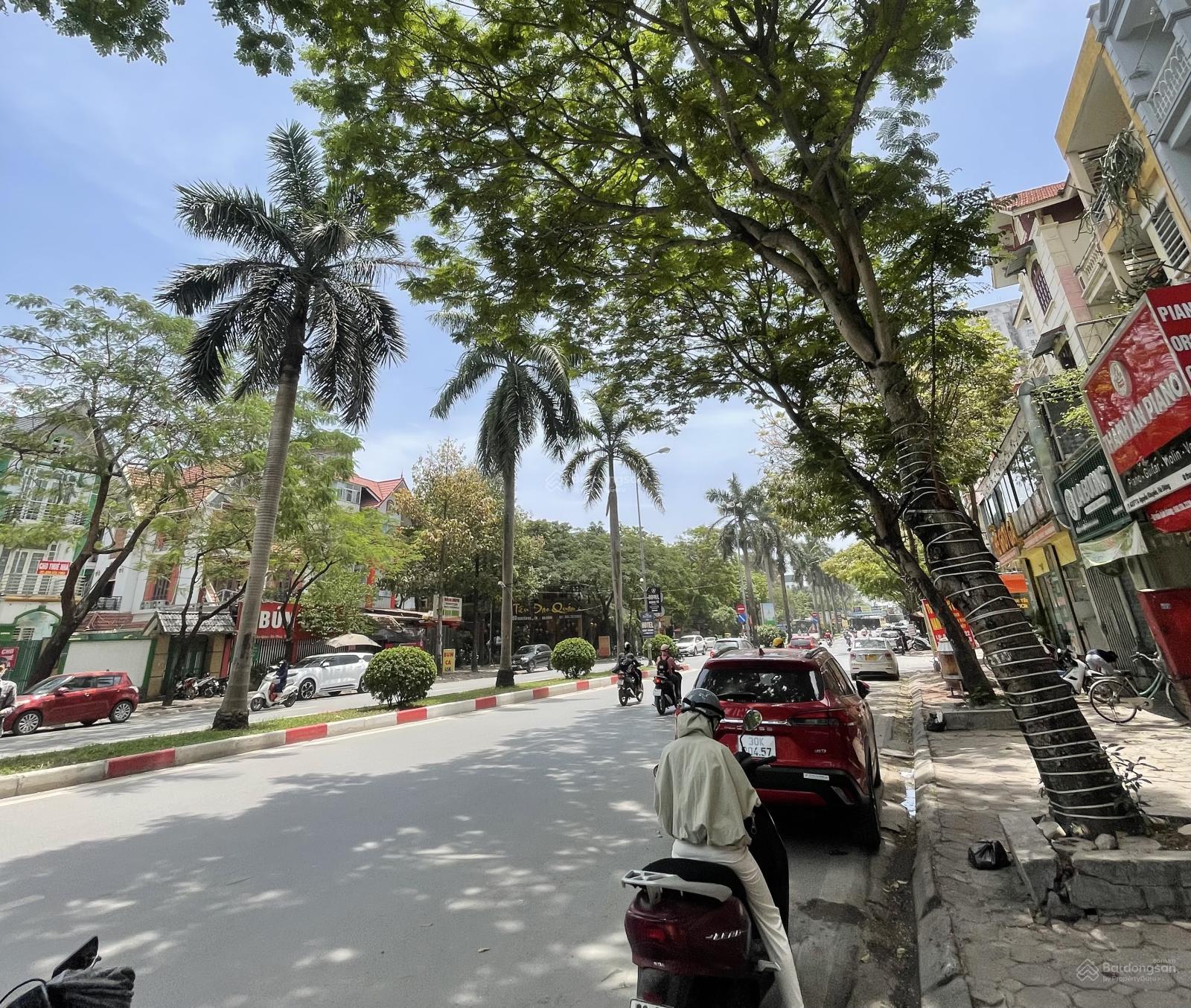 Nhà mặt phố Nguyễn Khuyến Văn Quán-ô tô - phân lô vỉa hè - kinh doanh - 72m2 - dân xây - giá 16tỷx