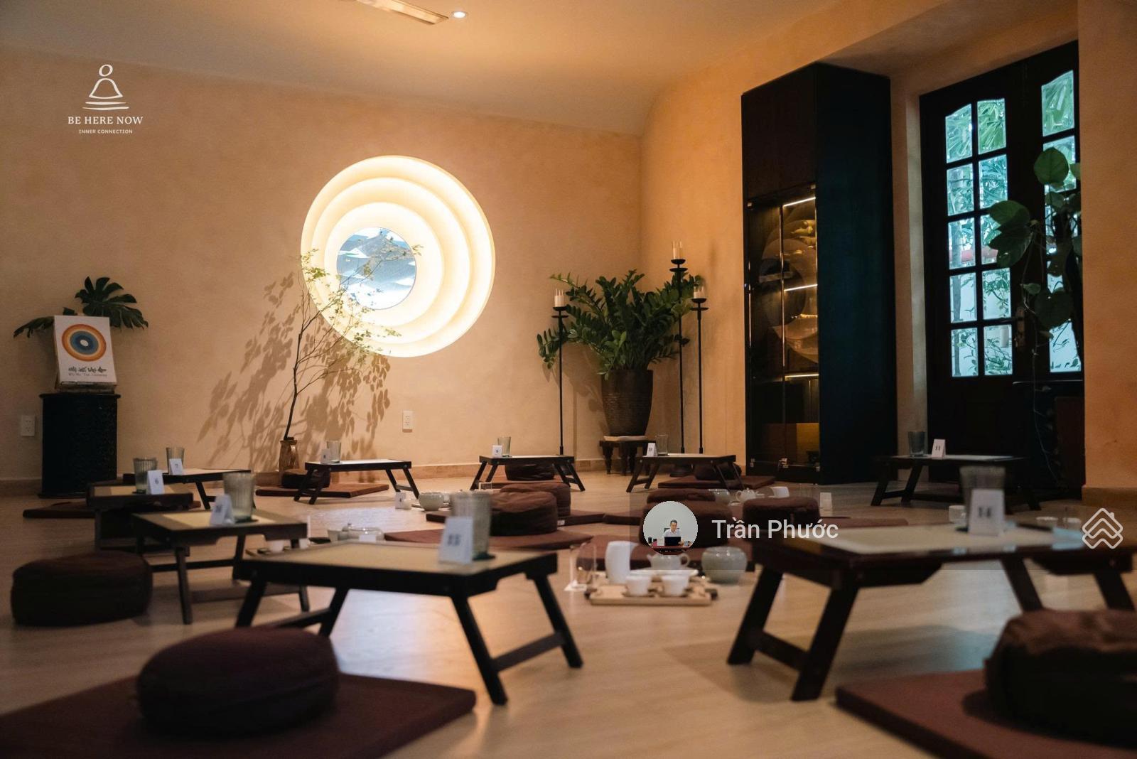 Cho thuê nhà đường Xuân Thủy Phường Thảo Điền Quận 2 DT: 14x20m 1 trệt 1 lầu sân vườn