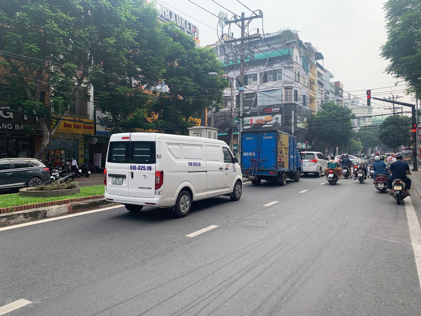 Giảm sốc 10 tỷ! MT Bàu Cát Đôi - Tân Bình - 8 x 27m (180m2) - XD: Hầm 7 tầng giá 24 tỷ