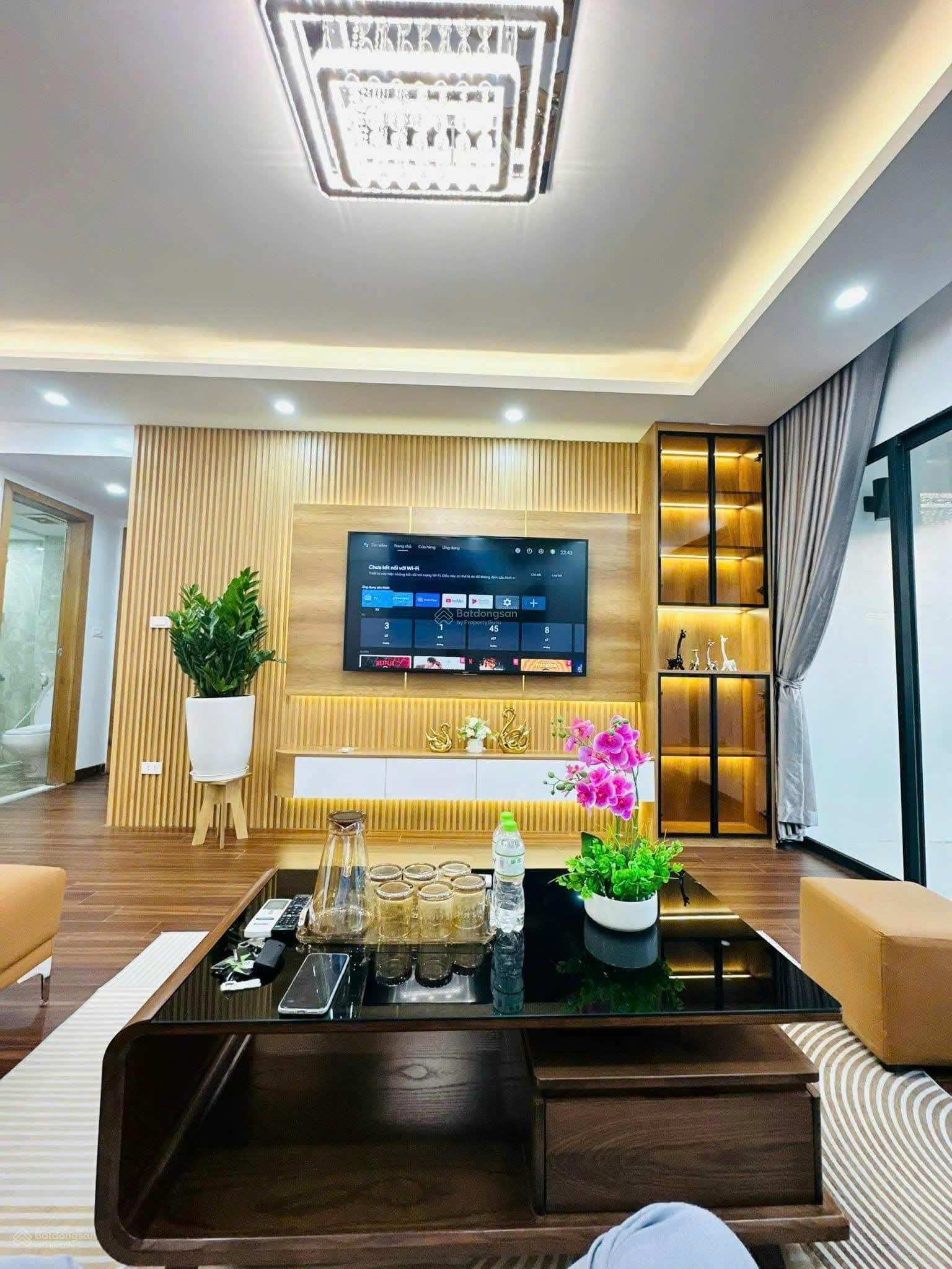 Bán căn hộ Chelsea Park - Trung Kính 100m2 2pn 2vs 9,2 tỷ tầng trung, full NT