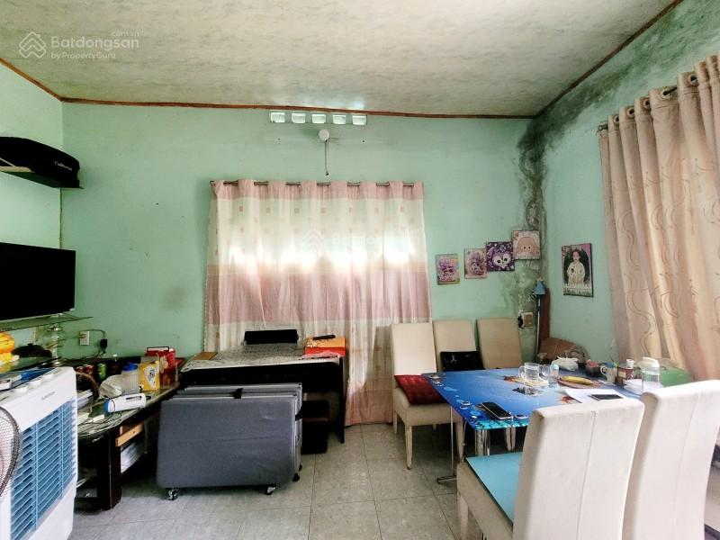 Nhà 102m2 (6x17 vuông vức, SHR) đường 822, P Phú Hữu, Tp Thủ Đức (4ty99)